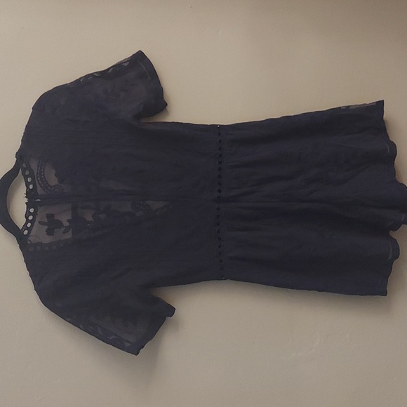 MISS AVENUE Navy Lace Short Sleeve Romper - Picture 10 of 14